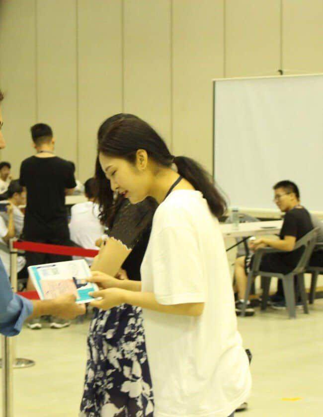 توزیع کمیک استریپ های اسلام کمیکز در مسابقات رباتیک کره جنوبی